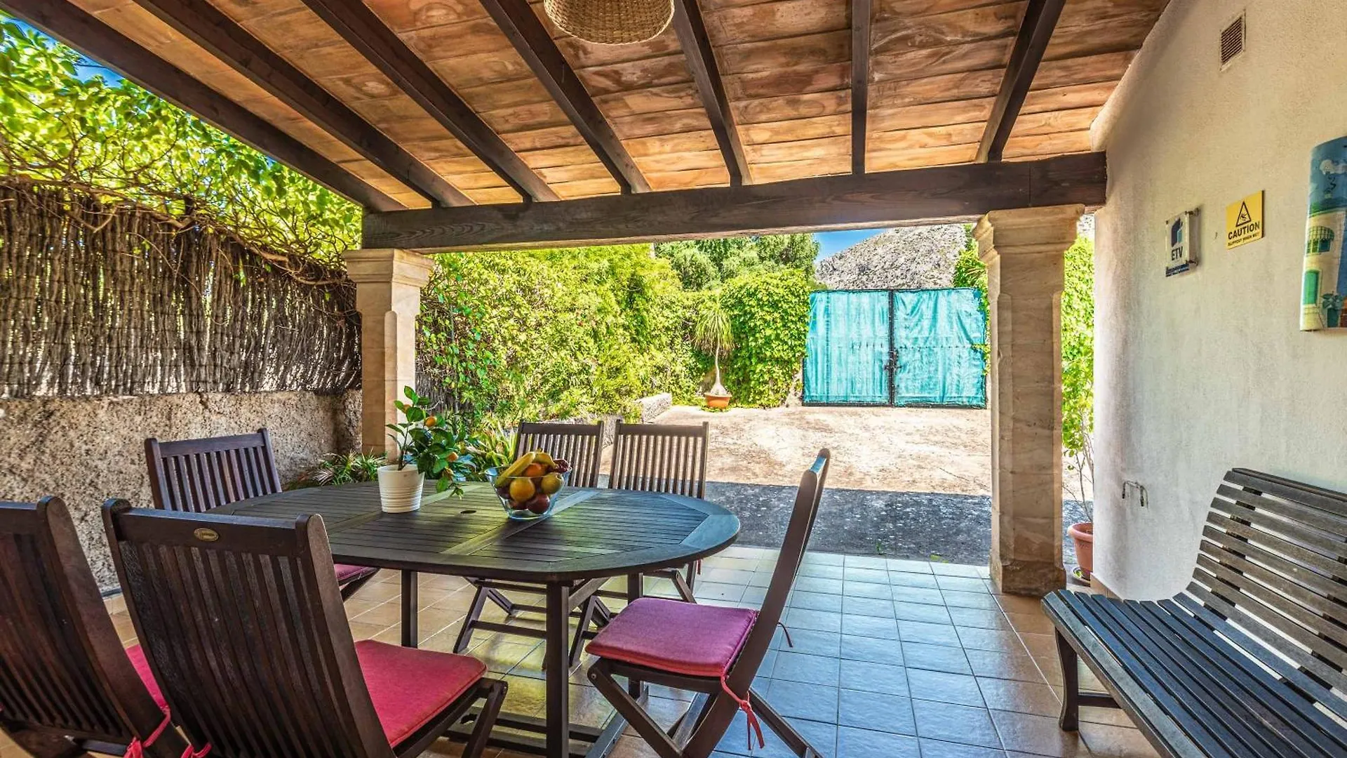 Villa Beato Angel بويينسا