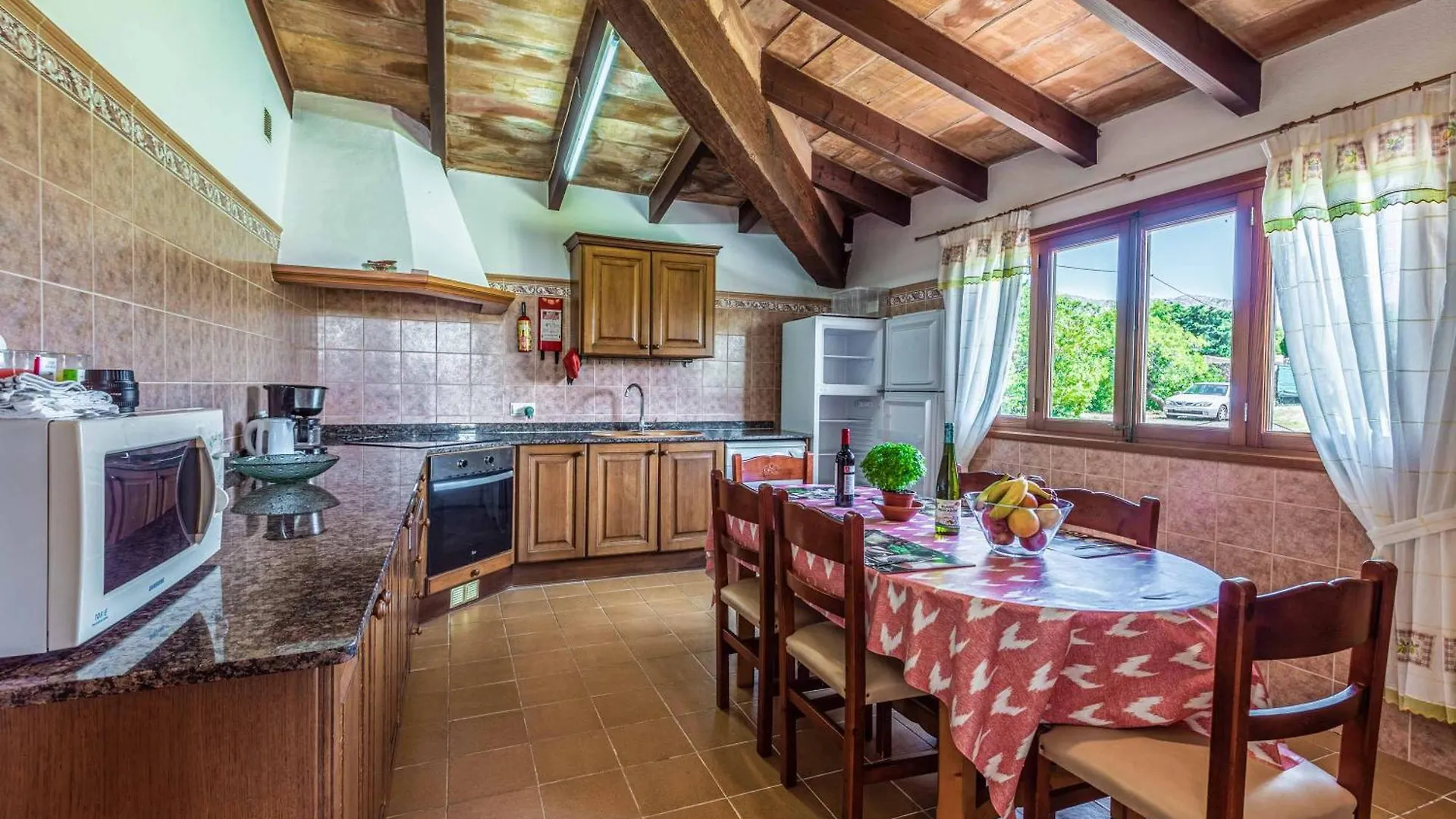 Villa Beato Angel بويينسا