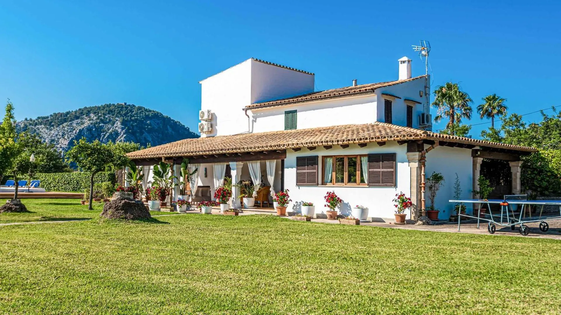 Villa Beato Angel بويينسا