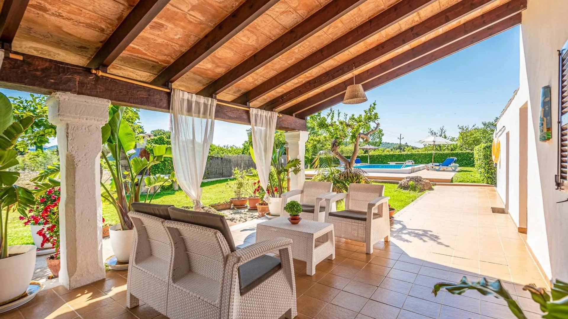 Villa Beato Angel بويينسا